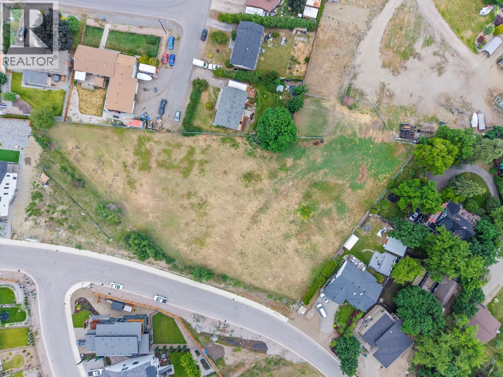 Property Photo:  206 Sarsons Road  BC V1B 2M4 