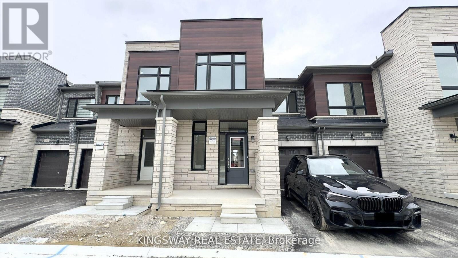 Property Photo: 16 Blick Crescent ON L4G 4A7