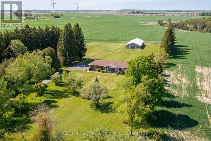 Property Photo:  402047 County Rd 15  ON L9W 0Z2 
