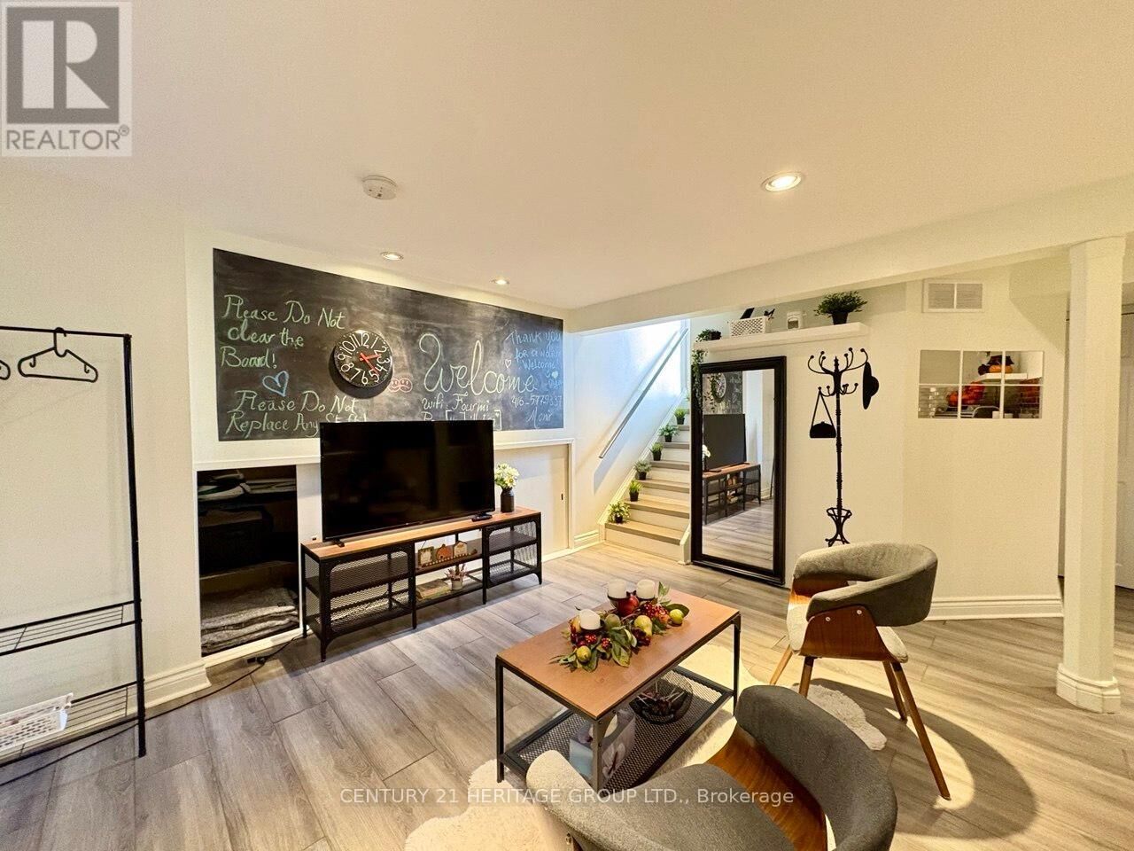 Property Photo:  22 Cedar Crescent Basement  ON L4G 3J8 