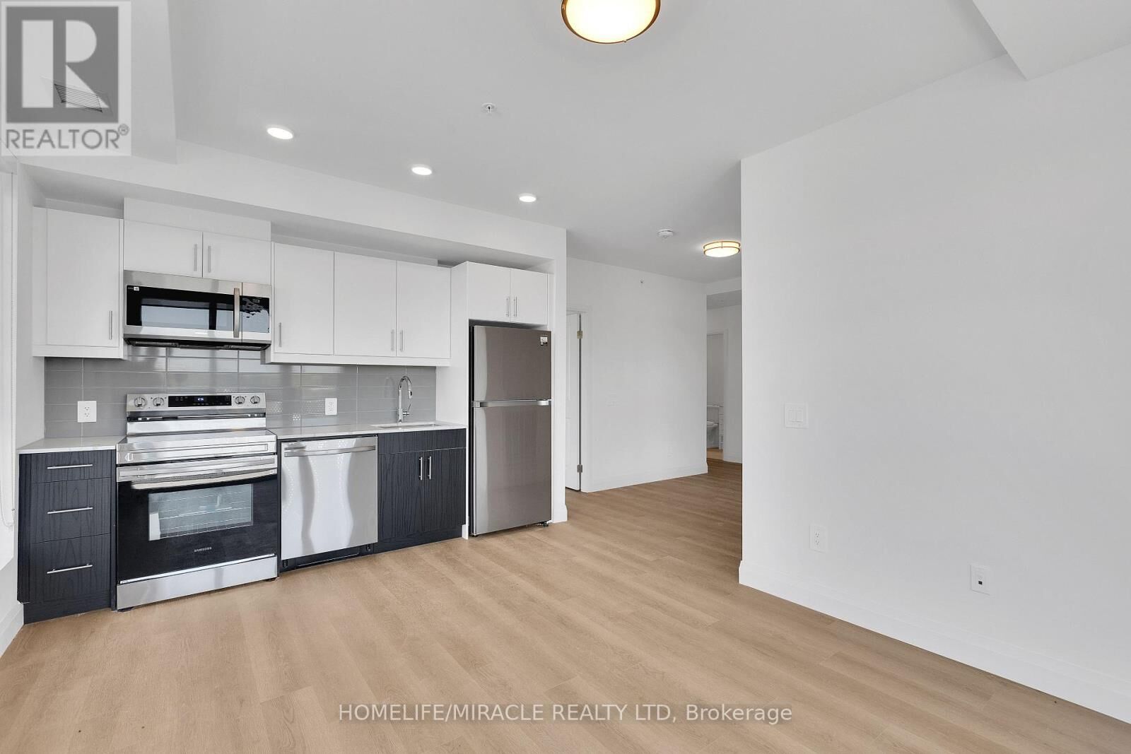 Property Photo:  1333 Weber Street East 313  ON N2A 1C2 