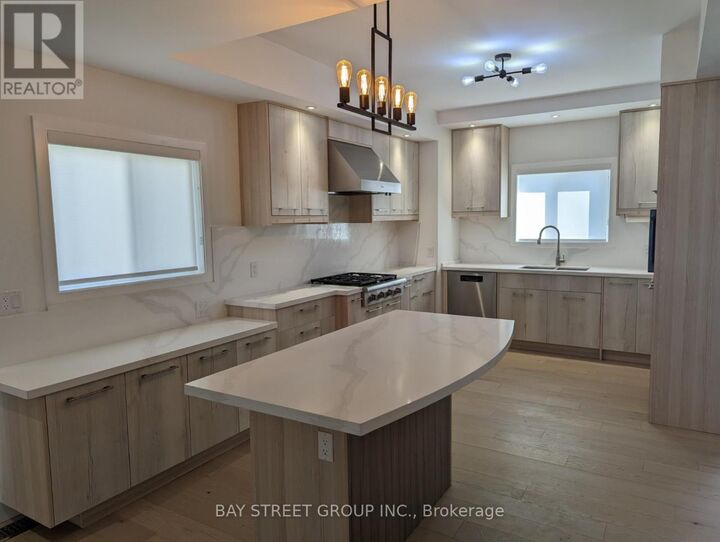 Property Photo: 46 Valley Road ON L4A 7X3