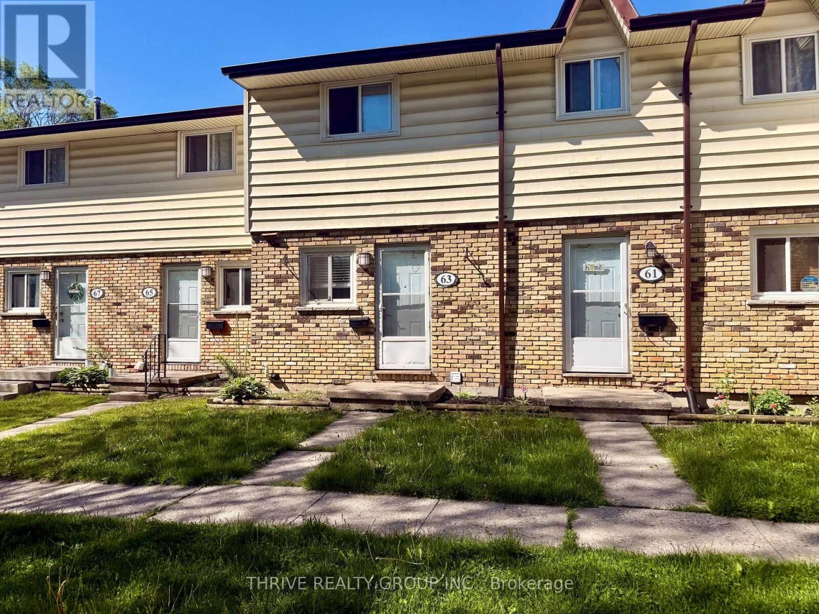 Property Photo: 63 Toulon Crescent ON N5V 1J4