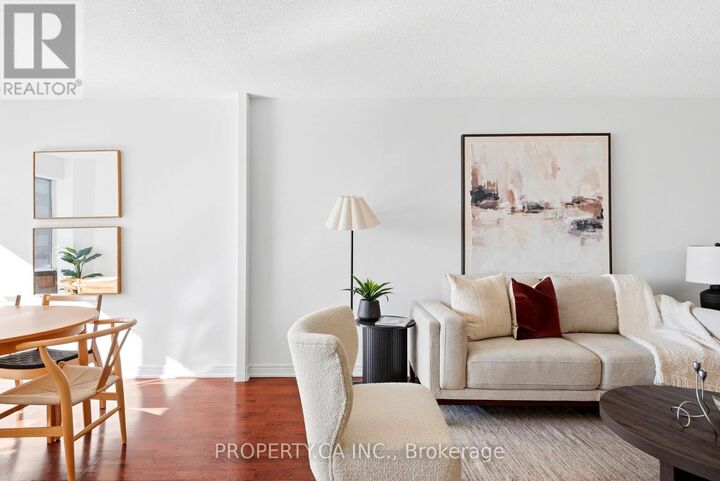 Property Photo:  1001 Bay Street 2101  ON M5S 3A6 