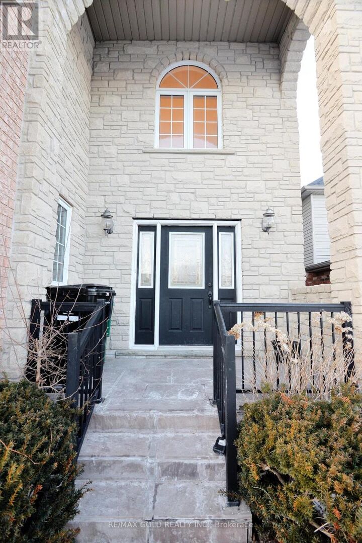 Property Photo:  230 Doon Mills Drive  ON N2P 2R8 
