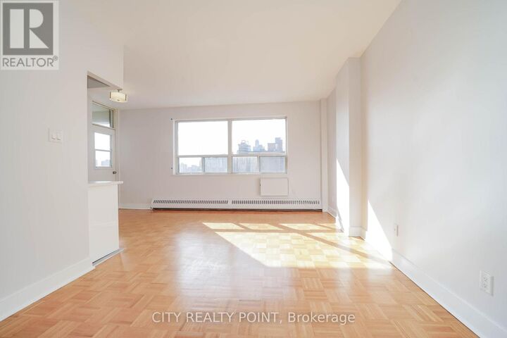 Property Photo:  490 Eglinton Avenue East 201  ON M4P 1M4 