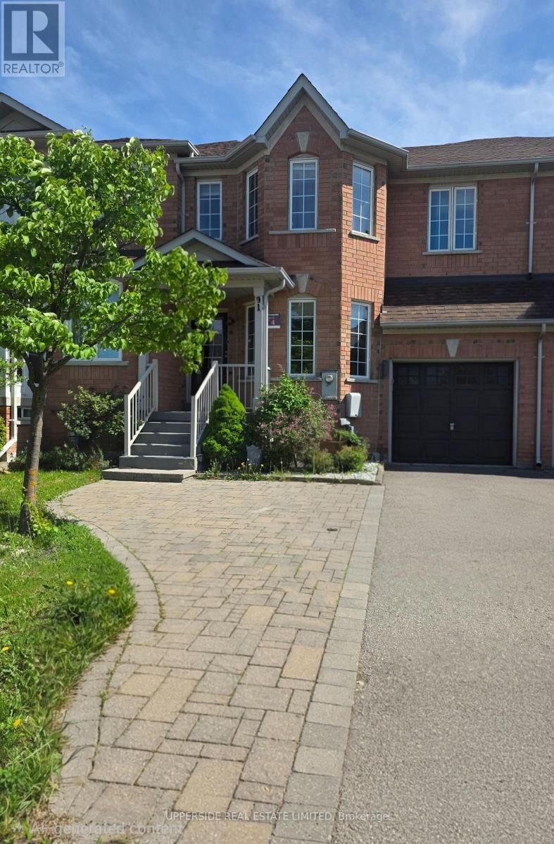 Property Photo:  91 Grasslands Avenue  ON L4B 4K5 