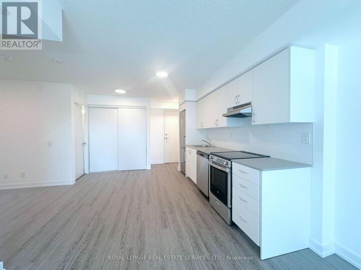 Property Photo:  25 Kitney Drive 423  ON L1S 4S4 