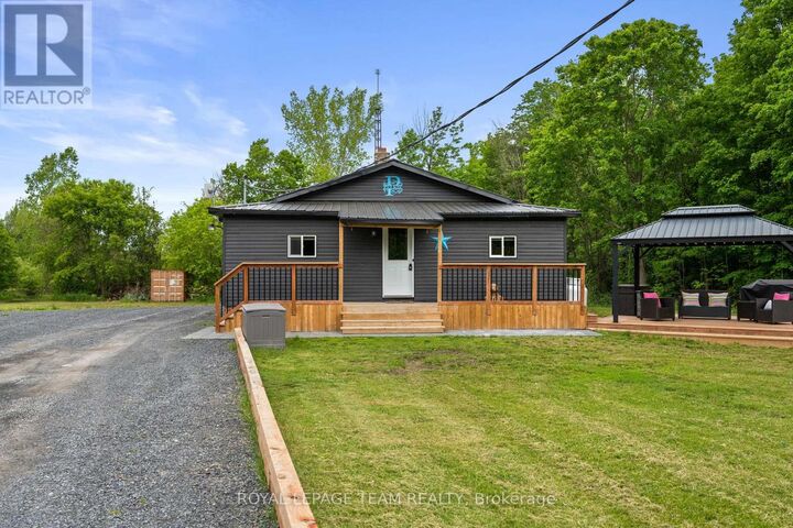 Property Photo:  16509 Cedarvale Road  ON K0C 1Y0 