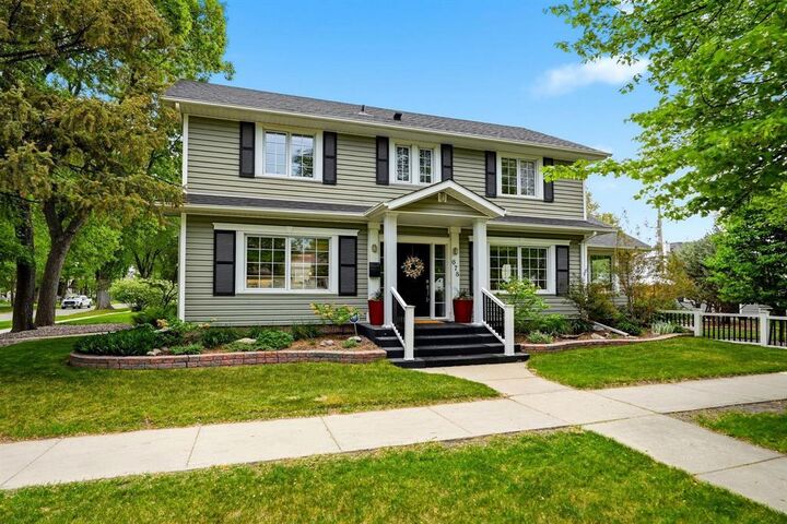 Photo de la propriété:  678 St Jean Baptiste Street  MB R2H 2Y3 
