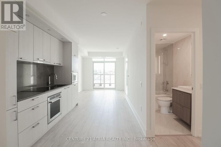 Property Photo:  858 Dupont Street 718  ON M6G 0C1 