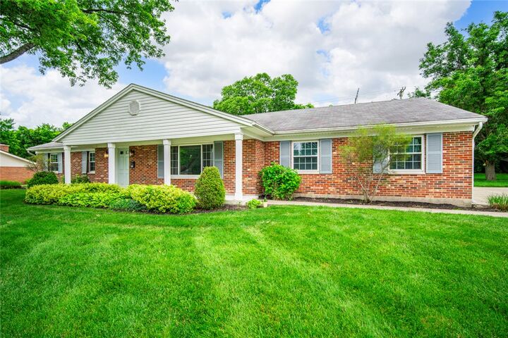 Property Photo:  190 Lakeview Drive  OH 45459 