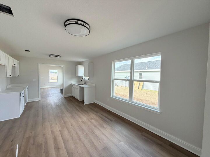 Property Photo:  5431 Bayleaf Drive  FL 32539 