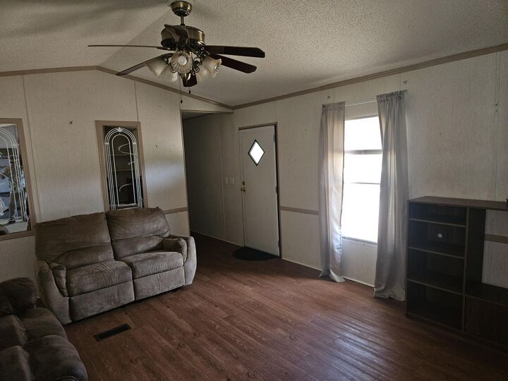 Property Photo:  1710 Hwy 2  FL 32464 