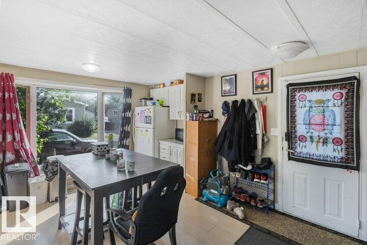 Property Photo:  321 Westbrook Way NW  AB T5S 1T6 