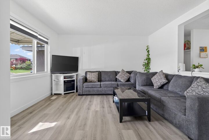 Property Photo:  13433 101 Street NW  AB T5E 4G5 