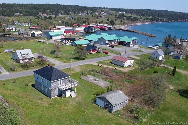 Property Photo:  12 Sc Breakwater  NB E5G 2J2 
