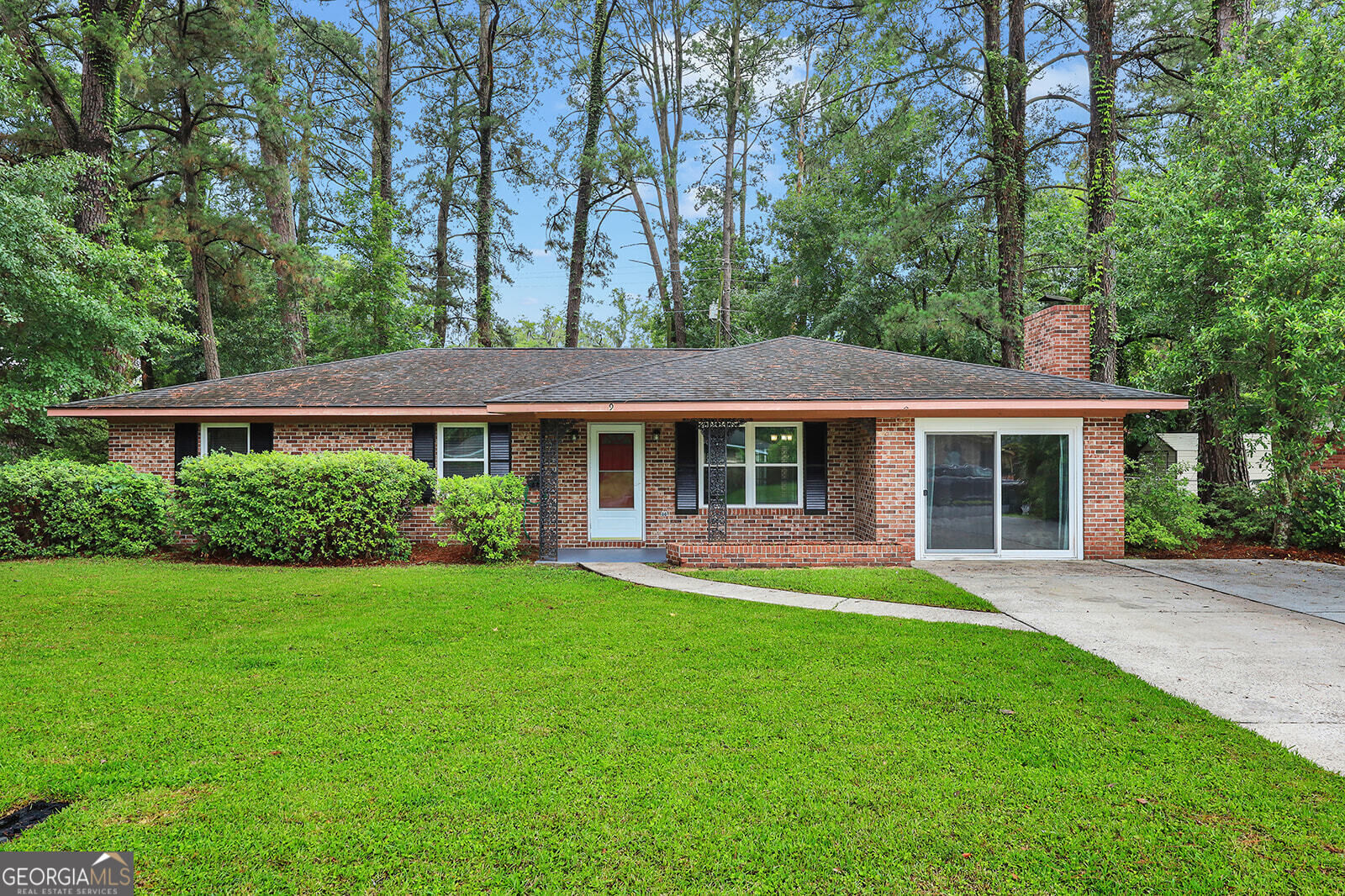 Property Photo:  9 Austin Drive  GA 31419 
