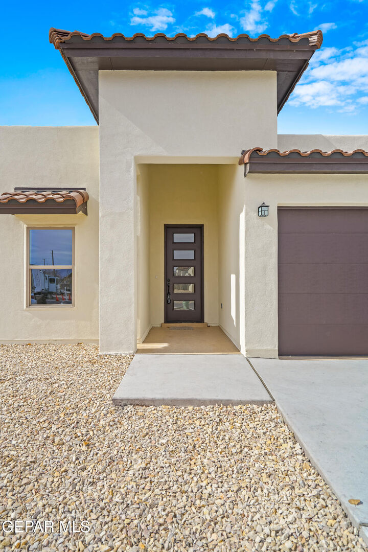 Property Photo:  871 Country Club Road 4A  TX 79932 