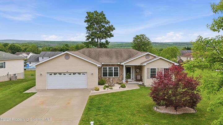 Property Photo:  420 Callahan Drive  PA 18433 