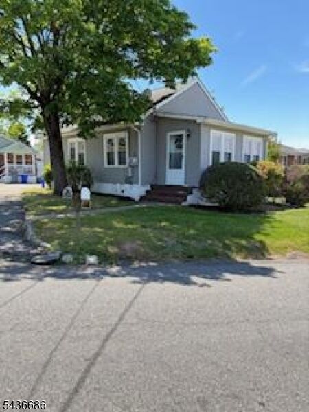 Property Photo:  3 Capalbo Ave  NJ 07424 