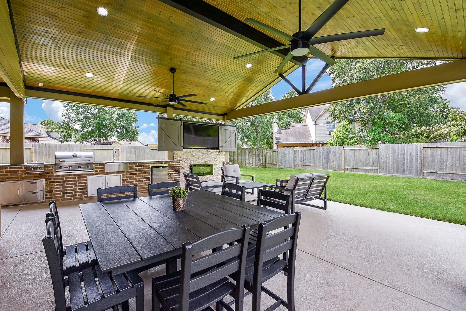 Property Photo:  143 Hollow Terrace Court  TX 77375 