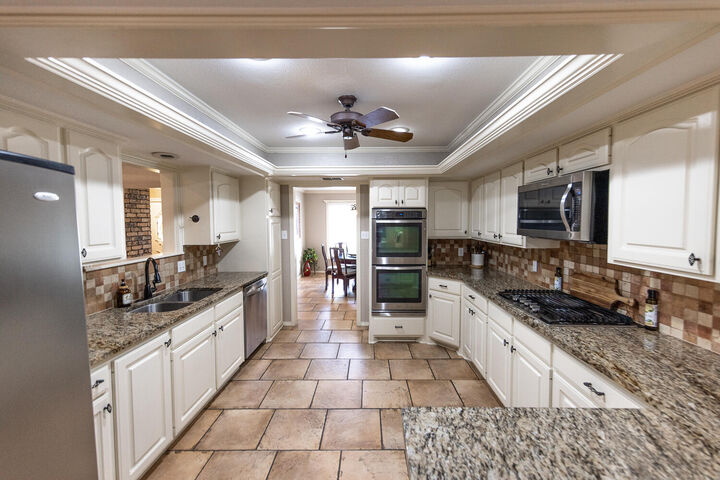 Property Photo: 3408 94th Street TX 79423