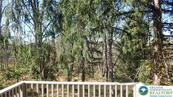 Property Photo:  2556 N Delaware Drive  PA 18343 