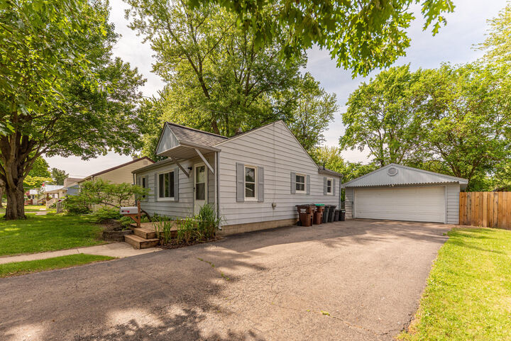 Property Photo: 576 Allen Road MI 48160