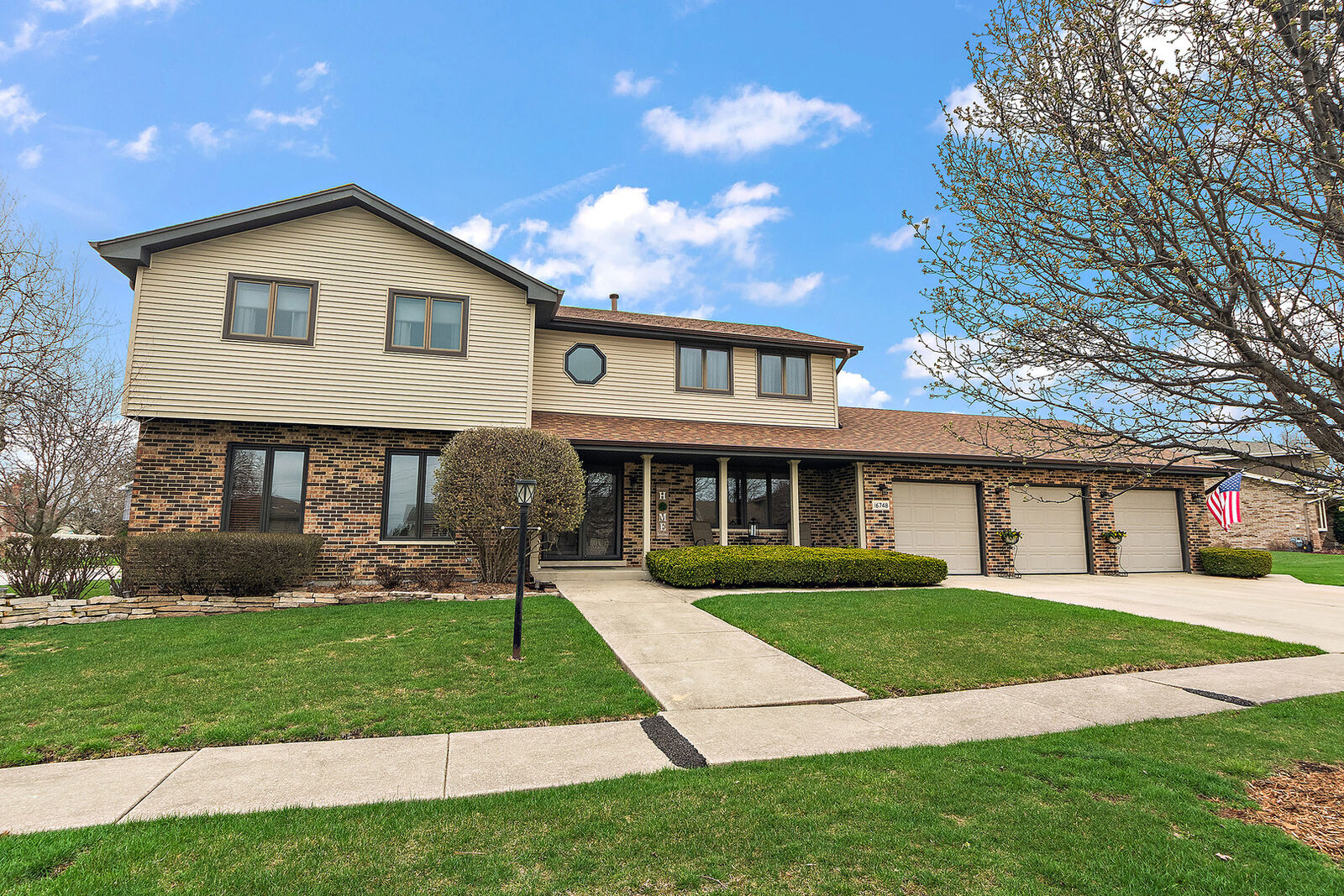 Property Photo:  16748 Richards Drive  IL 60477 
