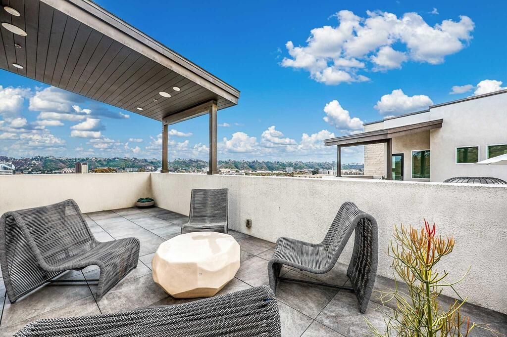 Property Photo:  2858 Avella Cir  CA 92108 