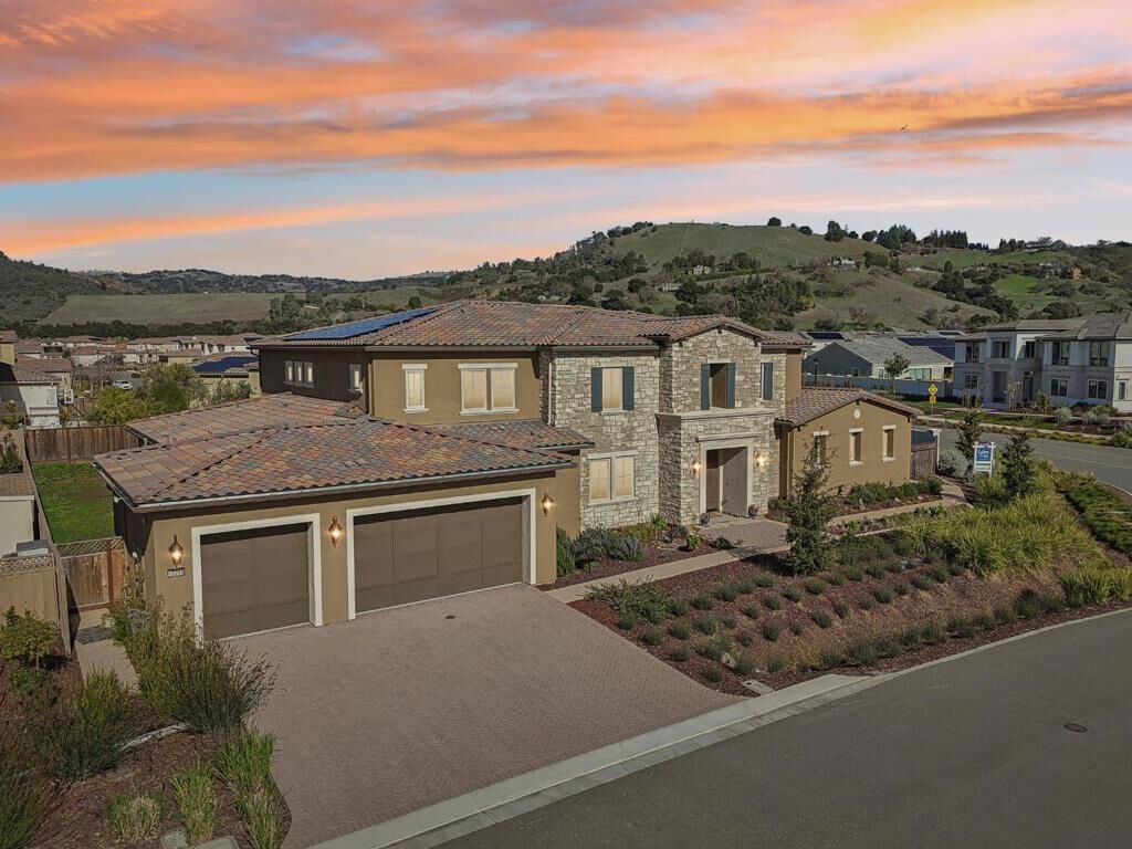 Property Photo:  18205 Via Potano  CA 95037 