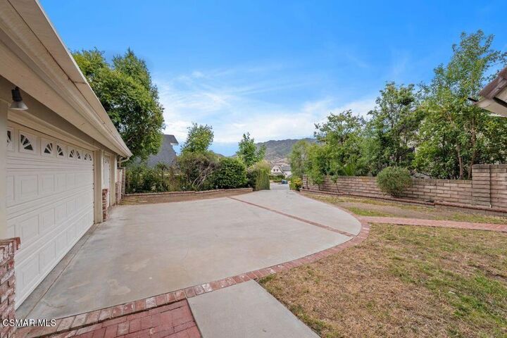 Property Photo:  5523 Ember Court  CA 91301 