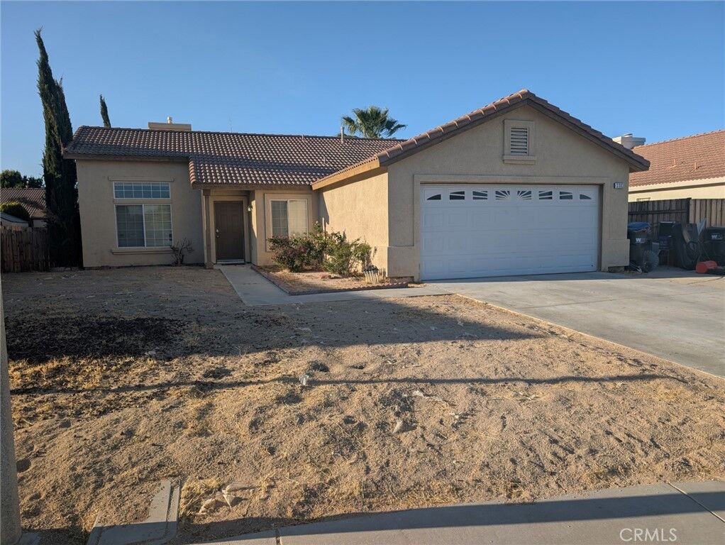 Property Photo:  3303 E Avenue K4  CA 93535 