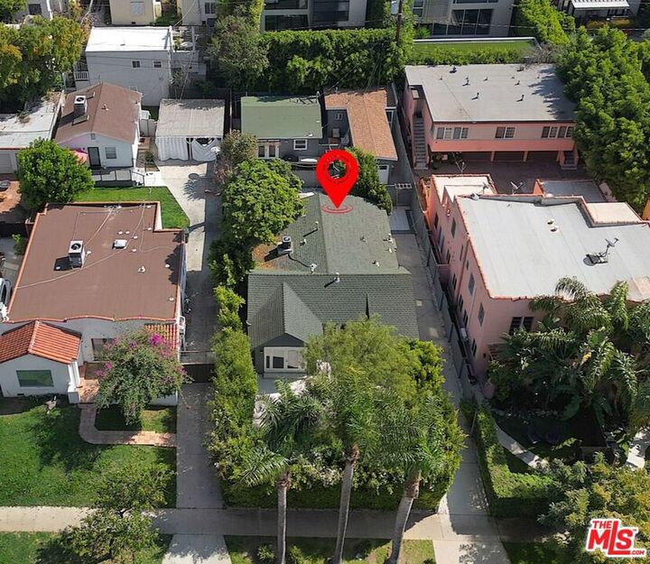 Property Photo:  936 N Harper Avenue  CA 90046 