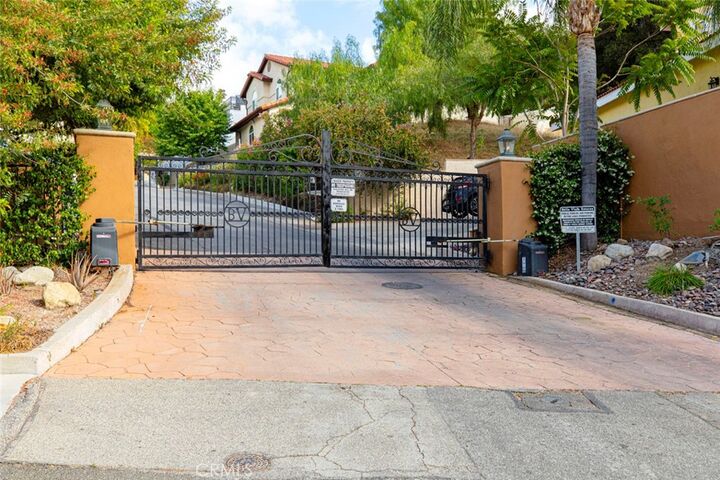 Property Photo: 23811 Bella Vista Drive CA 91321