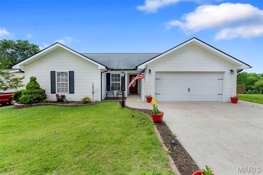 Property Photo:  509 Lyndhurst Street  MO 63755 