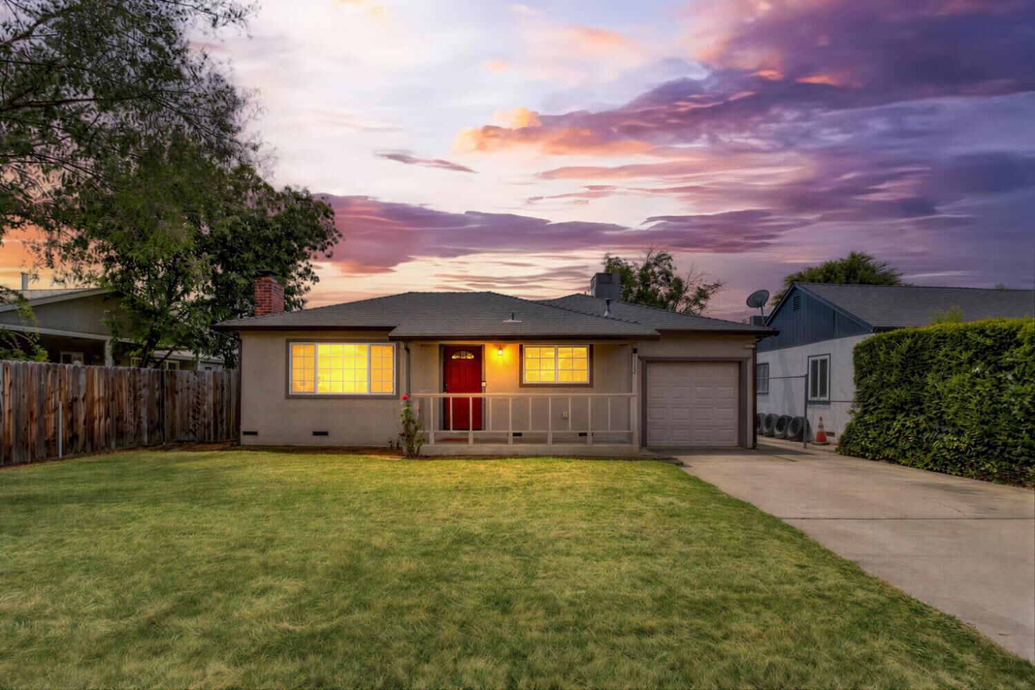 Property Photo:  2224 18th Avenue  CA 95822 