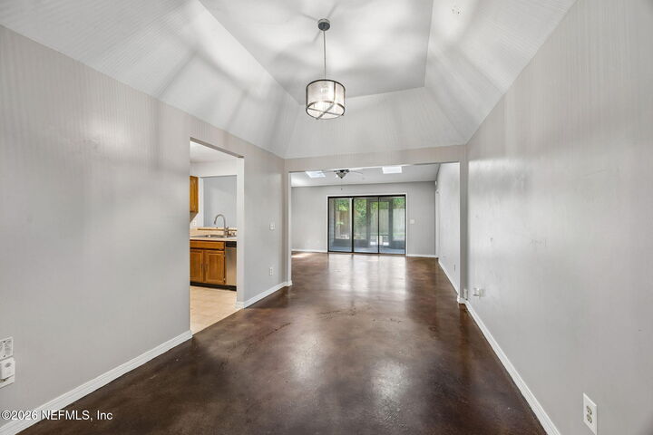 Property Photo:  3561 Villa Place  FL 32277 