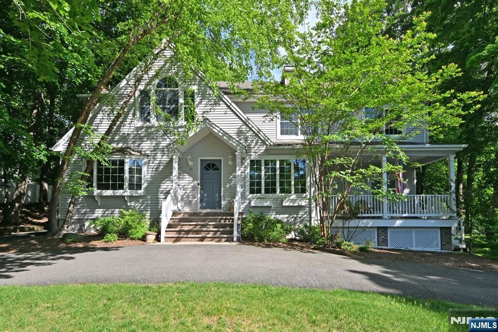 Property Photo:  50 Midland Avenue  NJ 07481 