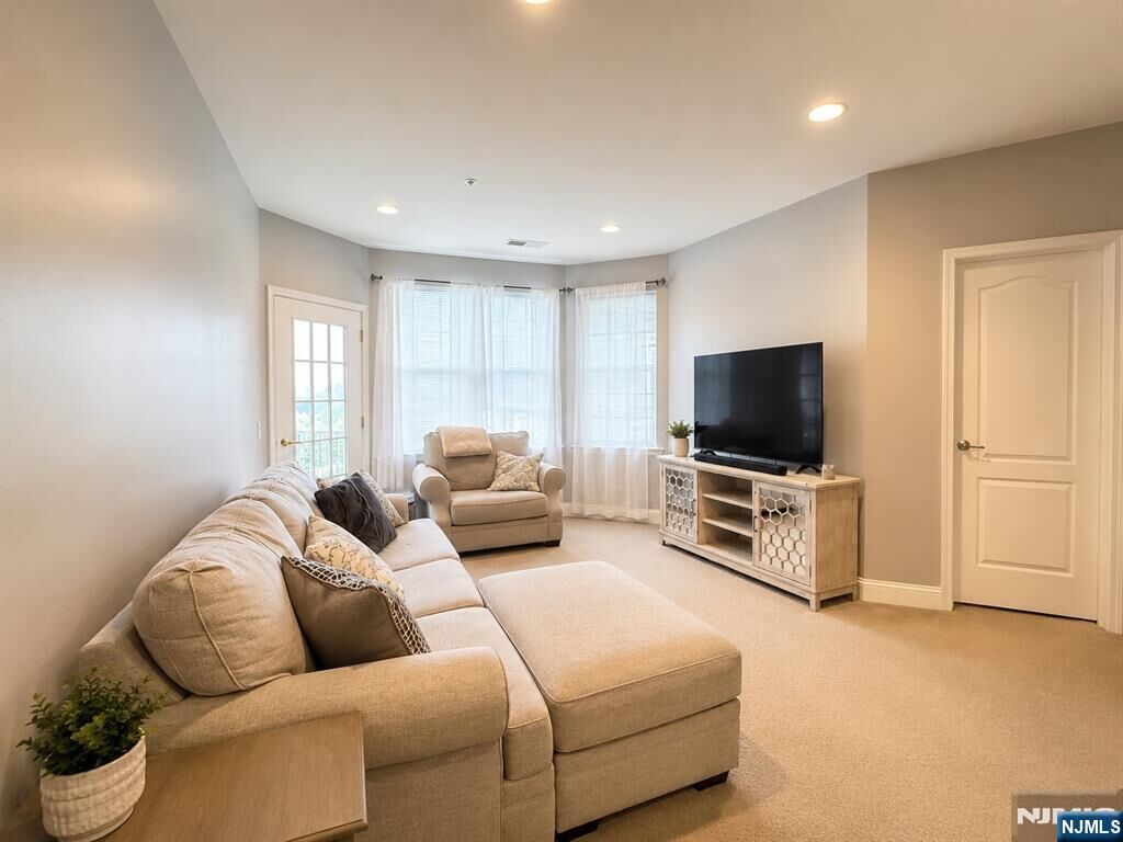 Property Photo:  4206 Ramapo Court  NJ 07457 