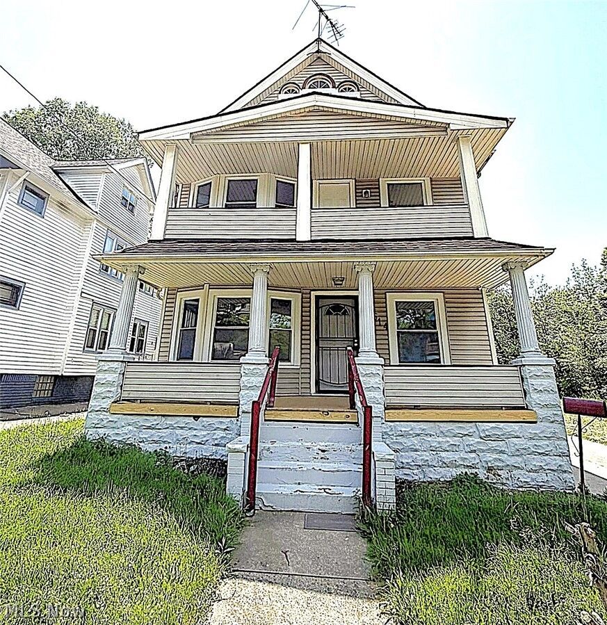 Property Photo:  10514 Lamontier Avenue  OH 44104 