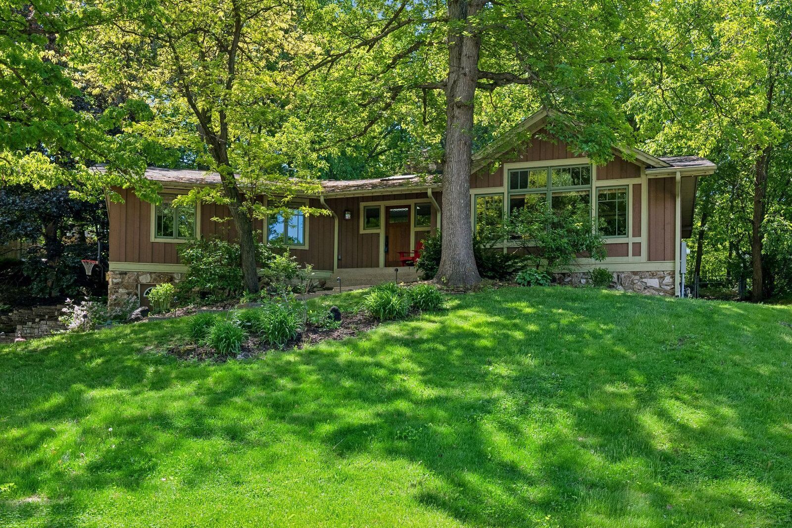 Property Photo:  6201 Scotia Drive  MN 55439 