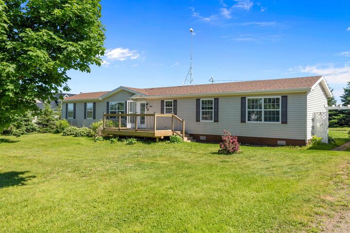 Property Photo: 945 Newton Road PE C0B 1N0