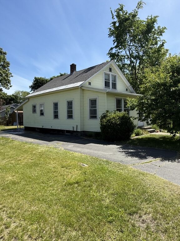 Property Photo:  5 Wrightson Ave  MA 01376 