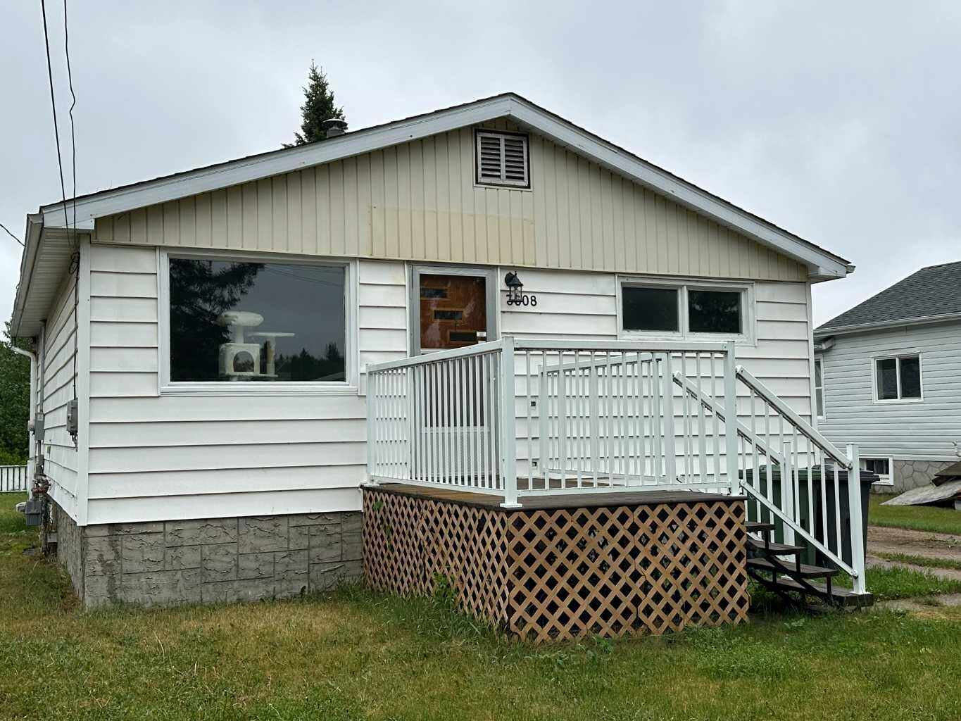 Property Photo:  3608 46 Street  AB T4J 1A3 