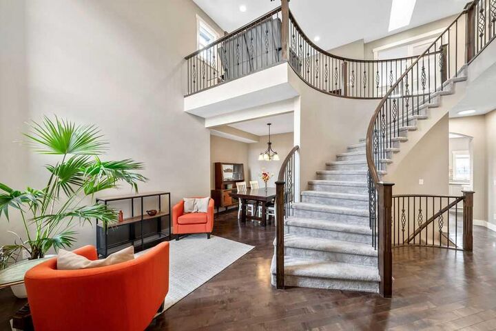 Property Photo:  133 Channelside Cove SW  AB T4B 2J1 