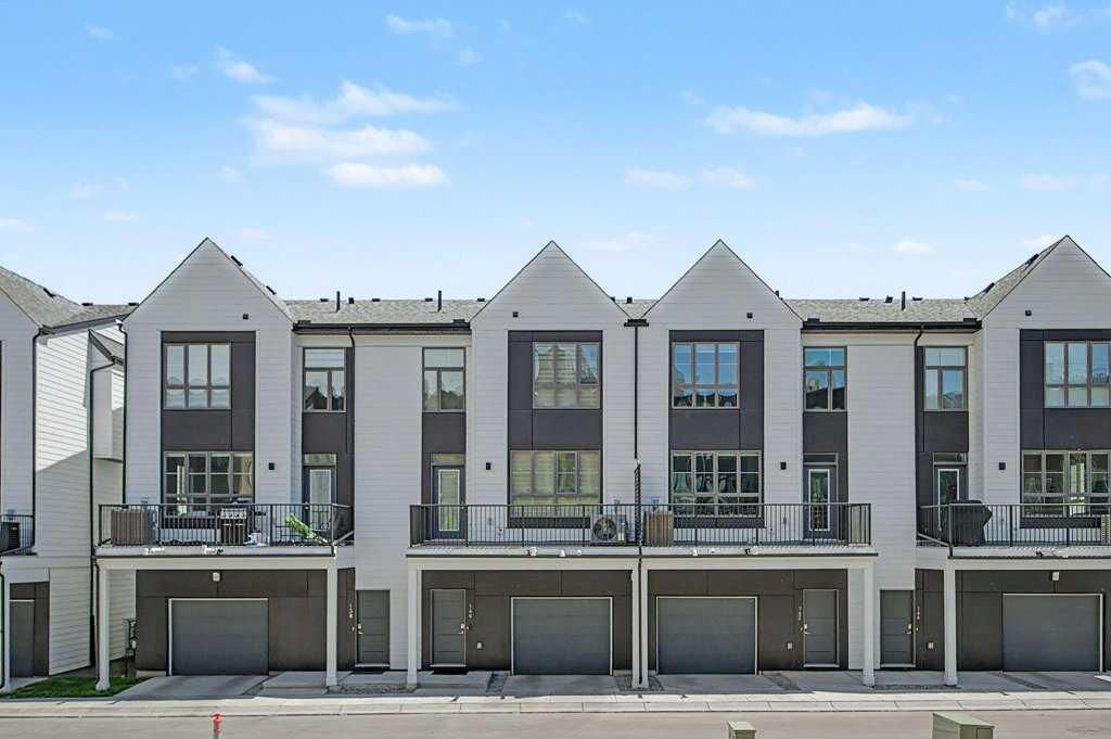 Property Photo: 140 Sovereign Common SW AB T3C 1K2