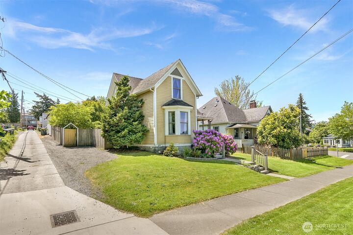 Property Photo: 306 Potter WA 98225