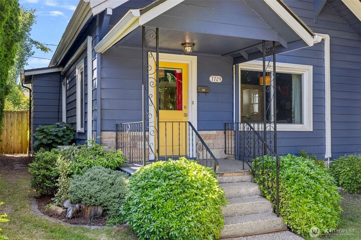 Property Photo:  7729  12th Avenue SW  WA 98106 